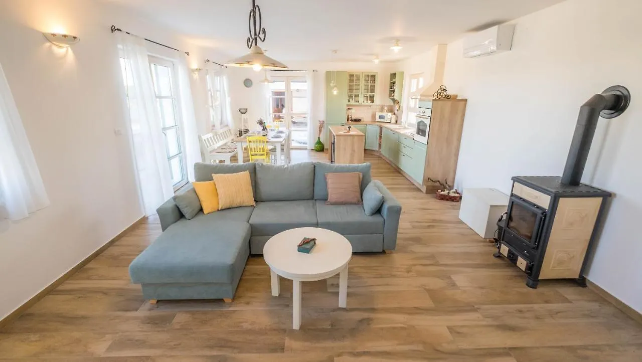 Anima Calma Filipana- Family Villa Surrounded With Vineyards And Olive Groves Filipana